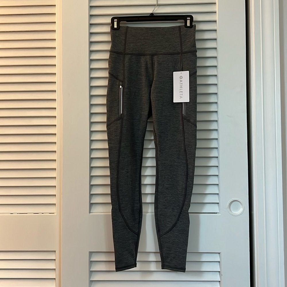 NWT Athleta leggings with zippered pockets